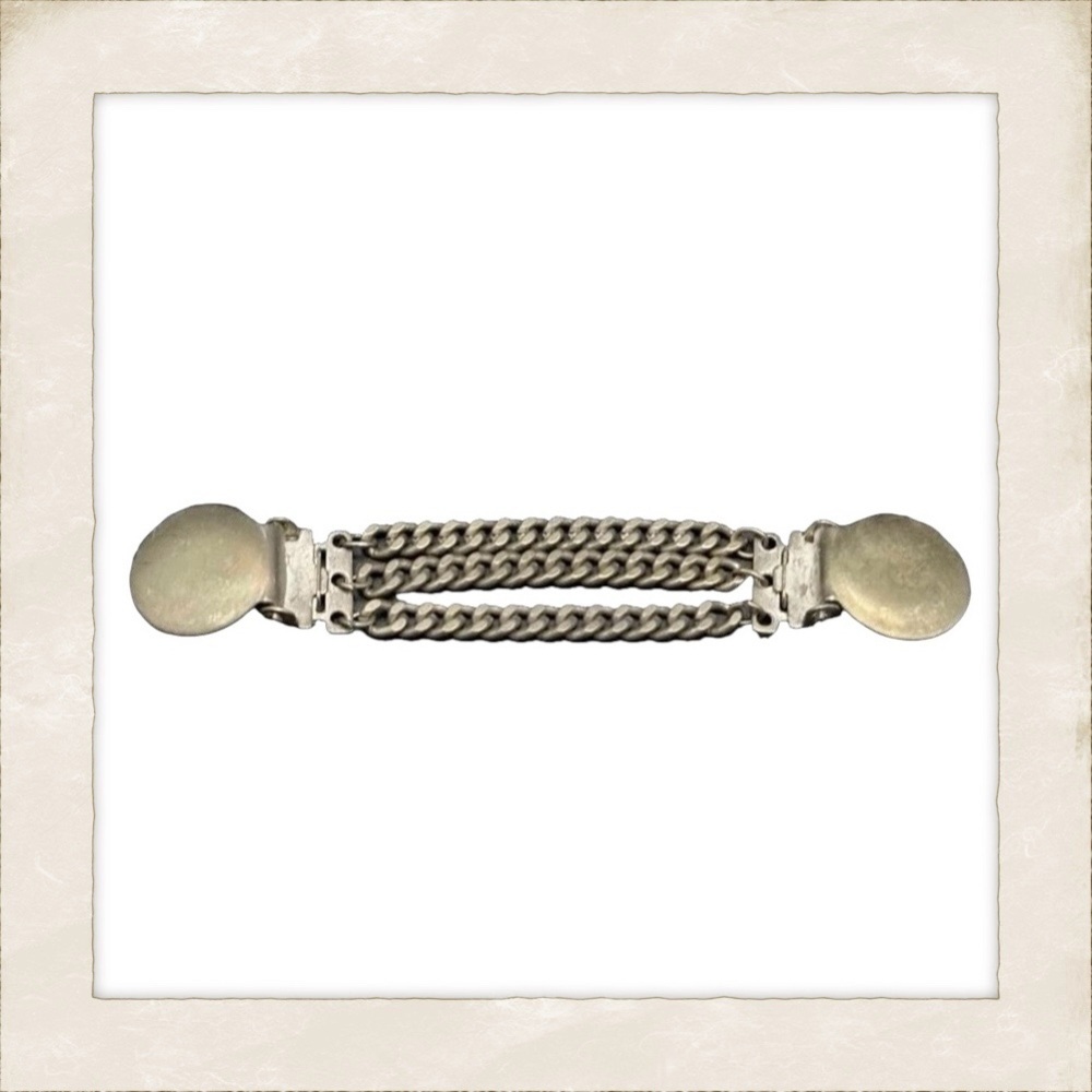 1950’s Vintage Silver Chain Sweater Clip Guard, Triple Strand, 4.5” Long